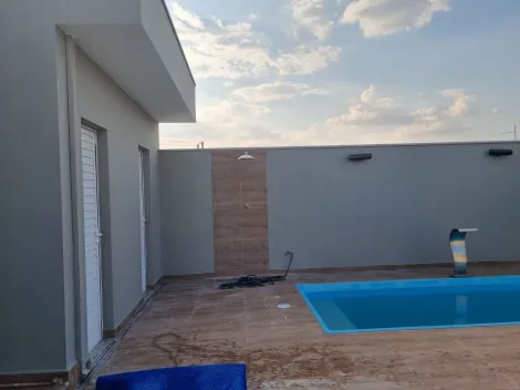 Alugar Casa / Padrão em São Carlos. apenas R$ 3.334,00