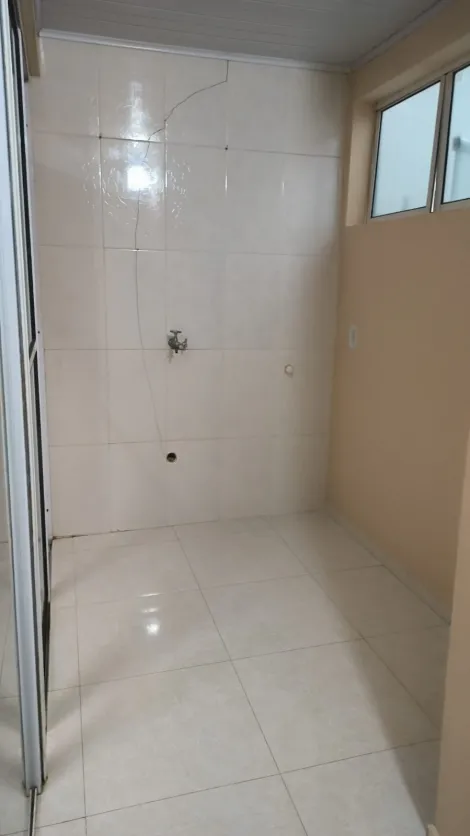 casa de dois dormitórios sendo um suíte no condomínio Moradas II
