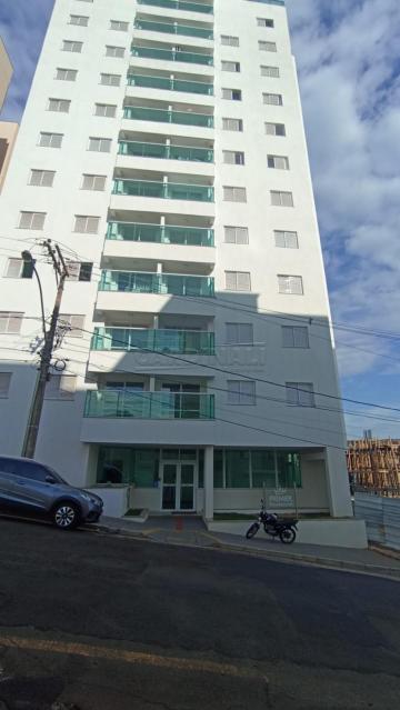 Alugar Apartamento / Padrão em São Carlos. apenas R$ 3.000,00