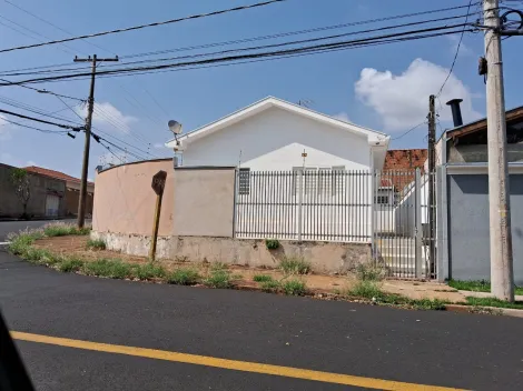 Alugar Casa / Padrão em Araraquara. apenas R$ 426.000,00