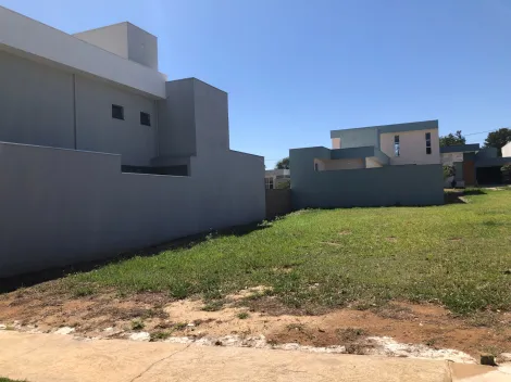 Alugar Terreno / Condomínio em São Carlos. apenas R$ 275.000,00