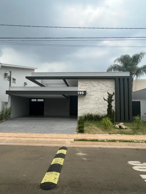 Alugar Casa / Condomínio em São Carlos. apenas R$ 2.350.000,00
