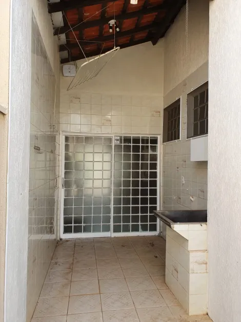 Alugar Casa / Padrão em São Carlos. apenas R$ 590.000,00