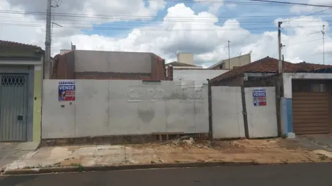 Alugar Terreno / Padrão em São Carlos. apenas R$ 133.000,00