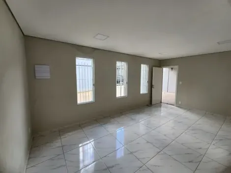 LINDA CASA RESIDENCIAL E COMERCIAL PARA VENDA E LOCAÇAO PROXIMO AO CAMPINAS SHOPPING.