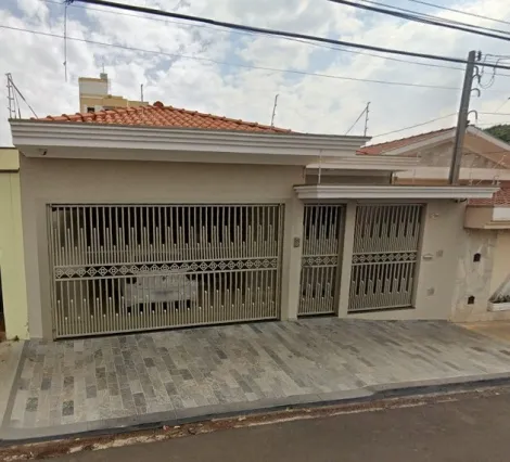 Alugar Casa / Padrão em São Carlos. apenas R$ 798.000,00
