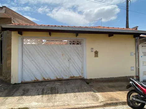 Alugar Casa / Padrão em São Carlos. apenas R$ 1.667,00