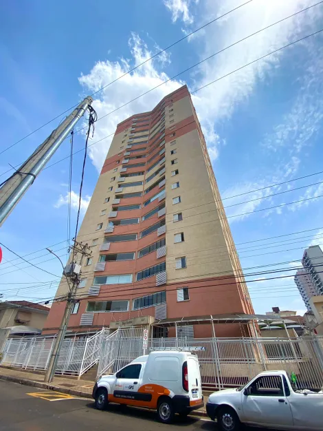 Alugar Apartamento / Padrão em São Carlos. apenas R$ 570.000,00