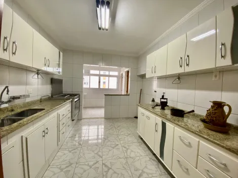 Alugar Apartamento / Padrão em Campinas. apenas R$ 630.000,00