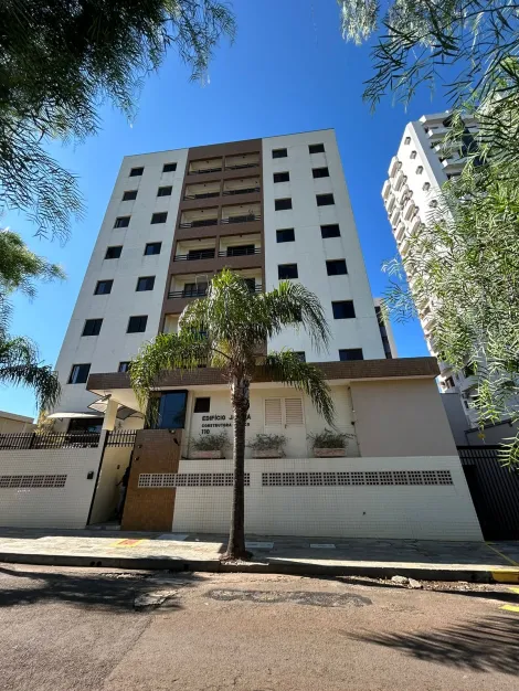 Alugar Apartamento / Padrão em São Carlos. apenas R$ 2.223,00