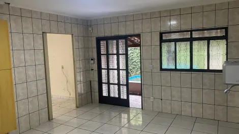 Casa com três dormitórios a venda na Popular em Ibaté - Imóvel por R$320.000,00