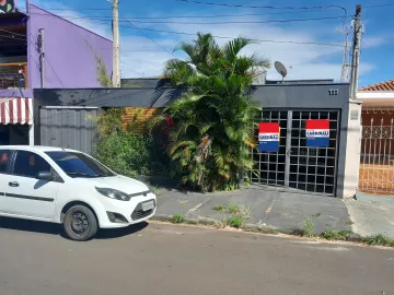 Casa com 3 dormitórios e 1 suíte no Jardim Nova Santa Paula próxima a USP em São Carlos