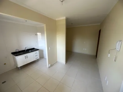 Alugar Apartamento / Padrão em São Carlos. apenas R$ 889,00