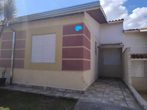 Casa de condomínio com 3 dormitórios em São Carlos