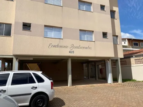 Apartamento de um dormitório no Jardim Bandeirantes.