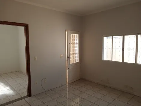 Alugar Casa / Padrão em São Carlos. apenas R$ 325.000,00