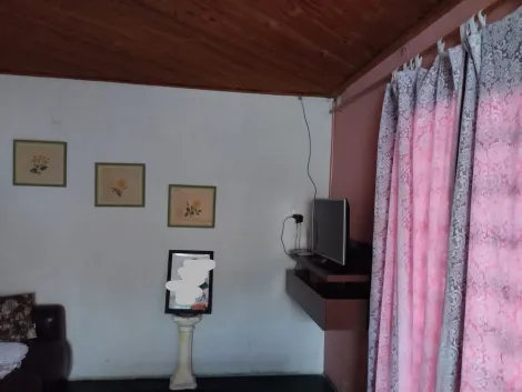 Residência de 3 Dormitórios à Venda em Bairro Popular - Ibaté - Valor R$180.000,00