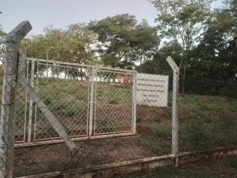 Alugar Rural / Chácara com Condomínio em São Carlos. apenas R$ 390.000,00