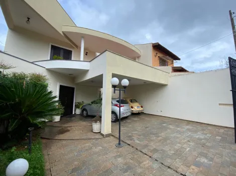 Alugar Casa / Padrão em São Carlos. apenas R$ 1.100.000,00