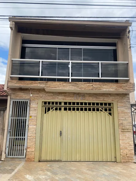 Alugar Casa / Sobrado em São Carlos. apenas R$ 585.000,00