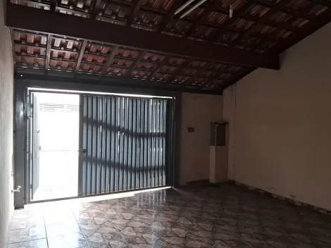 Alugar Casa / Padrão em Araraquara. apenas R$ 900,00