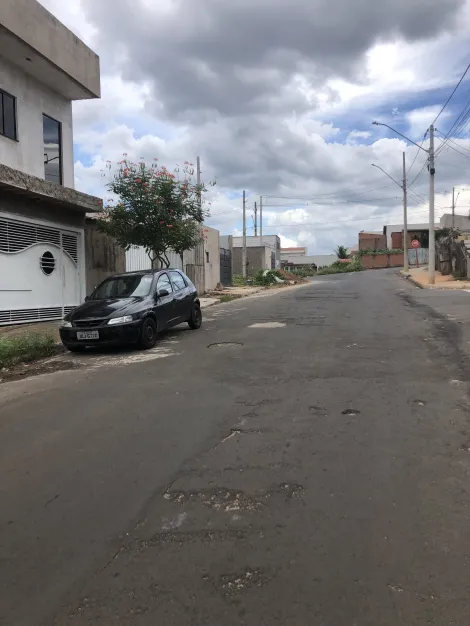 Venda de Terreno no bairro Cidade Aracy em São Carlos/SP