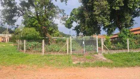 Lote para chácara a apenas uma quadra da represa.