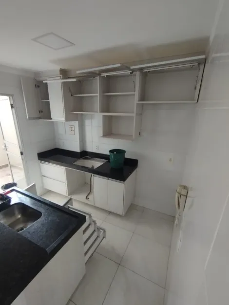 apartamento no Monte Logan um terreo com quintal