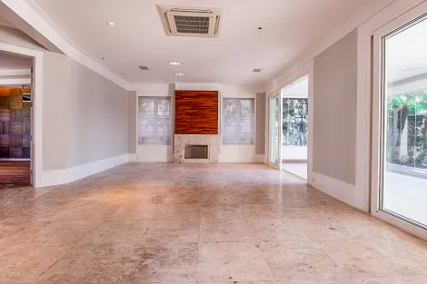 imagem 1 - Sobrado à Venda em Condomínio Fechado, com 4 dormitórios. Com uma área construída de quase 500m2 em Campinas/SP. imagem 1 - Sobrado à Venda em Condomínio Fechado, com 4 dormitórios. Com uma área construída de quase 500m2 em Campinas/SP.