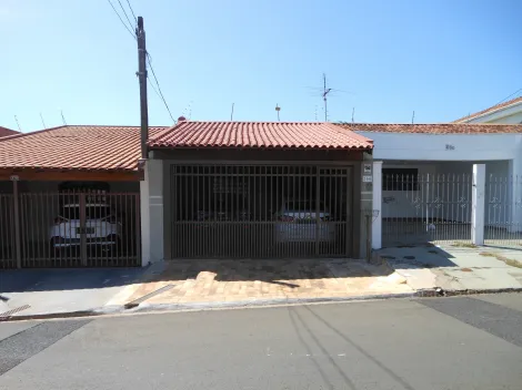 Alugar Casa / Padrão em São Carlos. apenas R$ 369.000,00