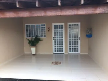 Alugar Casa / Padrão em Araraquara. apenas R$ 430.000,00