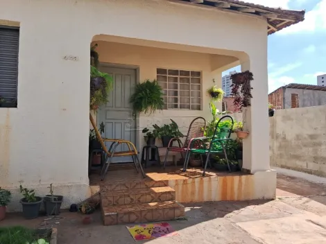 Alugar Casa / Padrão em Araraquara. apenas R$ 320.000,00