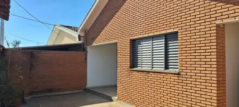 Alugar Casa / Padrão em Araraquara. apenas R$ 450.000,00