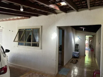 Alugar Casa / Padrão em Araraquara. apenas R$ 360.000,00