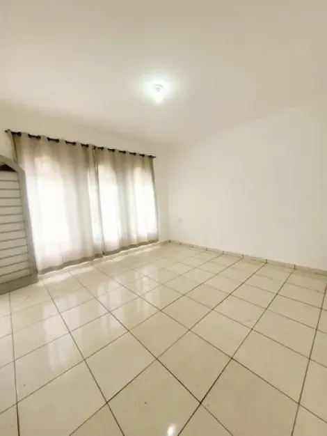 Linda casa espaçosa à venda na região da Proença, próxima à Unip, São Leopoldo Mandic e Assaí.