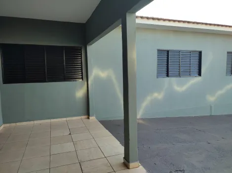 Casa para Locação no Jardim Icaraí, Ibaté: 3 Quartos, Suíte, Ampla Garagem - R$1.300,00
