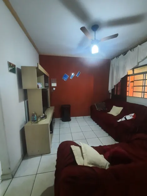 imagem 5 - Casa com Edícula à Venda no Jardim Menzani!! Conforto e Funcionalidade por R$ 381.600,00! imagem 5 - Casa com Edícula à Venda no Jardim Menzani!! Conforto e Funcionalidade por R$ 381.600,00!