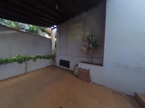 imagem 2 - Casa com ótima localização, no centro da cidade, com terreno grande imagem 2 - Casa com ótima localização, no centro da cidade, com terreno grande