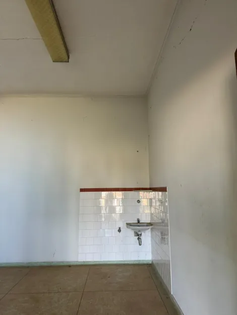 imagem 4 - Barracão. imagem 4 - Barracão.