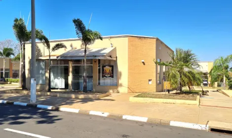 imagem 1 - Quatro Lojas Comerciais Muito Bem localizada no centro e Avenida principal de Água Vermelha. imagem 1 - Quatro Lojas Comerciais Muito Bem localizada no centro e Avenida principal de Água Vermelha.