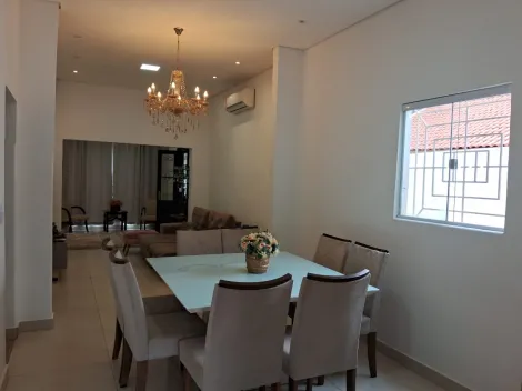 imagem 2 - Casa com ótima localização, toda reformada, terreno bem amplo imagem 2 - Casa com ótima localização, toda reformada, terreno bem amplo