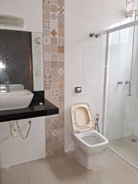 imagem 3 - Casa com 04 dormitórios e ótima localização imagem 3 - Casa com 04 dormitórios e ótima localização