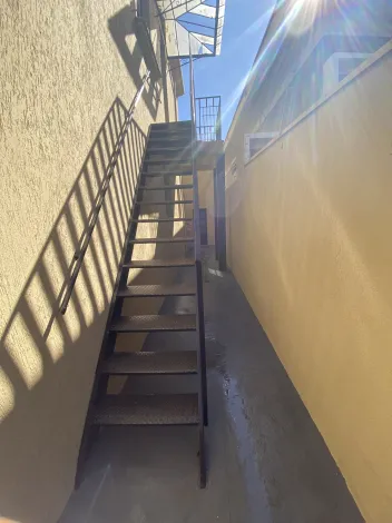 imagem 2 - Casa comercial ou residencial no Centro no andar superior a Paralelo Med em São Carlos imagem 2 - Casa comercial ou residencial no Centro no andar superior a Paralelo Med em São Carlos