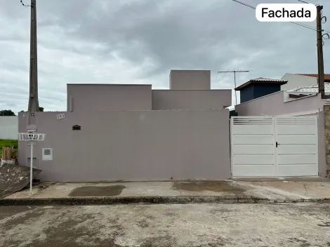 Alugar Casa / Padrão em São Carlos. apenas R$ 425.000,00
