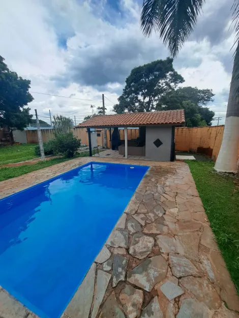 imagem 2 - Área de Lazer Apenas, com piscina, banheiro e um Quiosque imagem 2 - Área de Lazer Apenas, com piscina, banheiro e um Quiosque