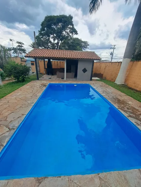 imagem 3 - Área de Lazer Apenas, com piscina, banheiro e um Quiosque imagem 3 - Área de Lazer Apenas, com piscina, banheiro e um Quiosque