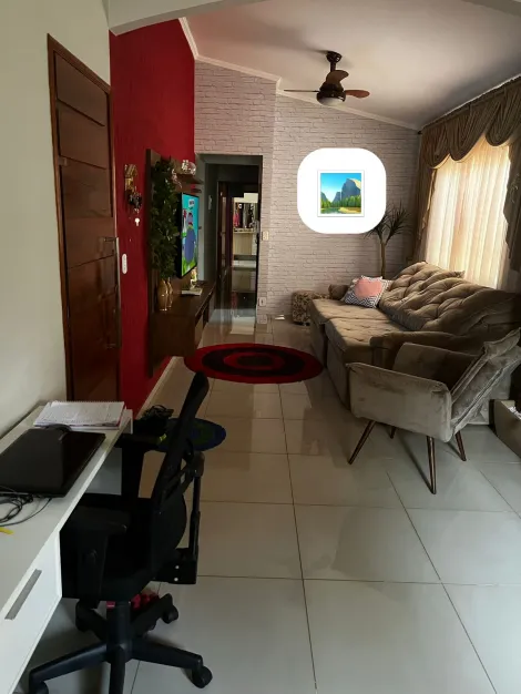imagem 3 - Casa com boa localização próximo escola, creche e supermercados imagem 3 - Casa com boa localização próximo escola, creche e supermercados