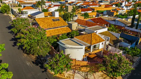 imagem 1 - Casa com excelente localização, próximo supermercados, escola e centro imagem 1 - Casa com excelente localização, próximo supermercados, escola e centro