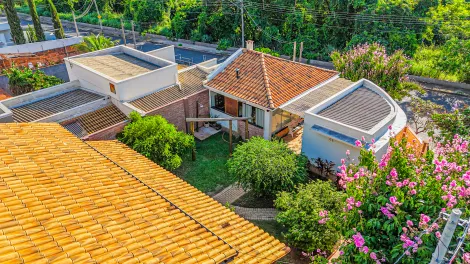 imagem 2 - Casa com excelente localização, próximo supermercados, escola e centro imagem 2 - Casa com excelente localização, próximo supermercados, escola e centro