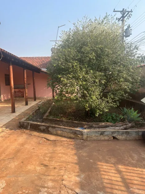 imagem 2 - Casa com boa localização próximo escola, creche e supermercados imagem 2 - Casa com boa localização próximo escola, creche e supermercados
